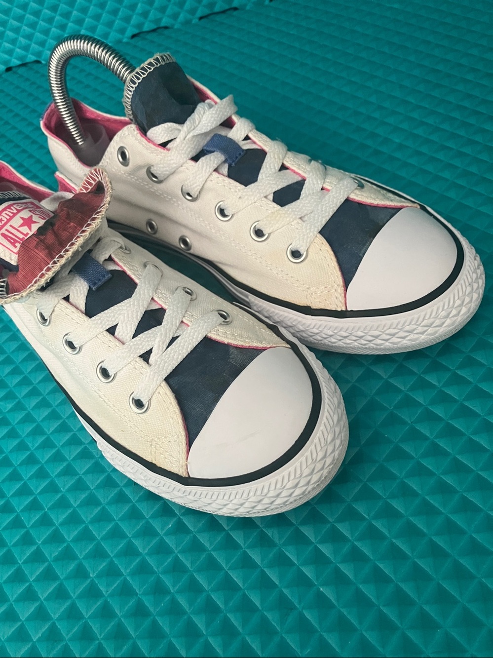 CONVERSE Big Girl Chuck Taylor All Star Low Top Double Tongue White sneakers 5.5